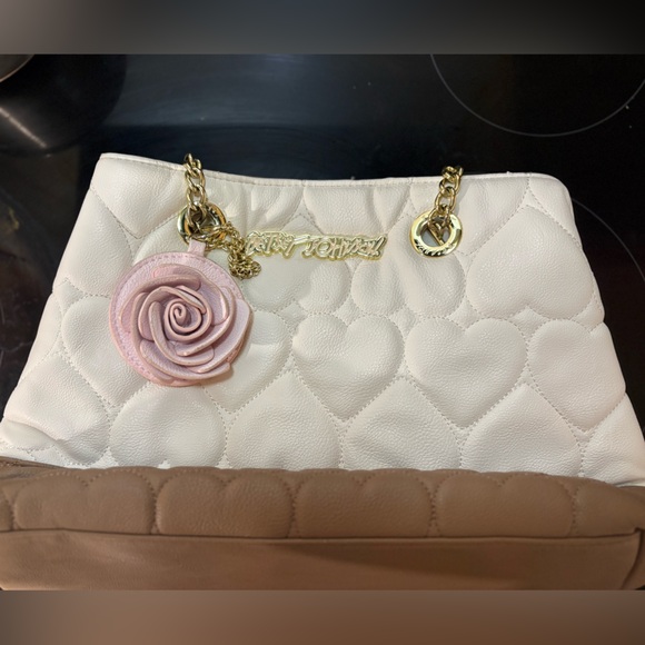Betsey Johnson White and Tan Quilted Heart Shoulder Bag - Picture 3 of 7